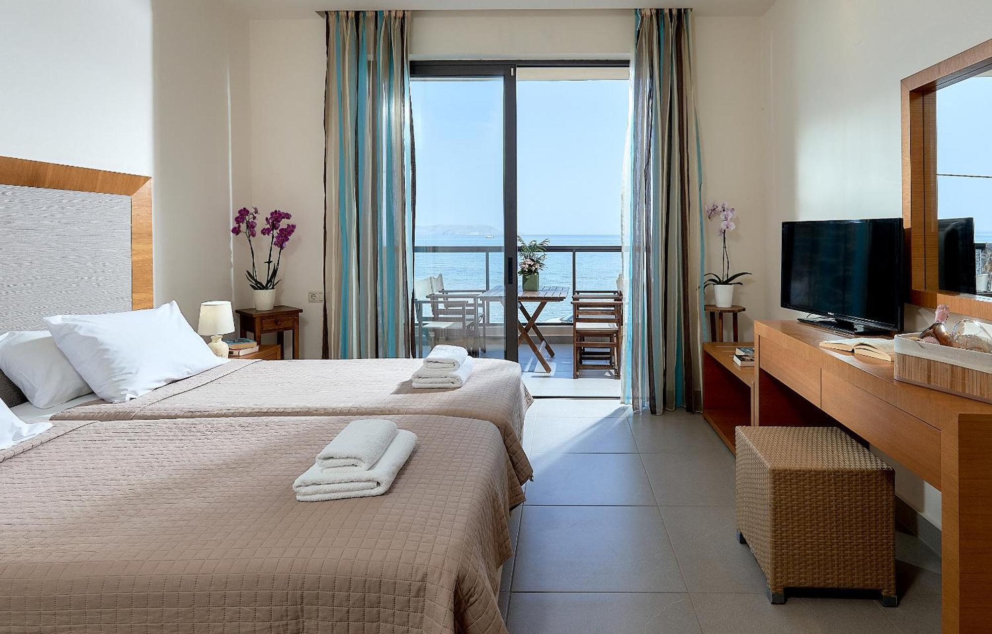 Creteco Hotel & Suites Goúrnes Esterno foto